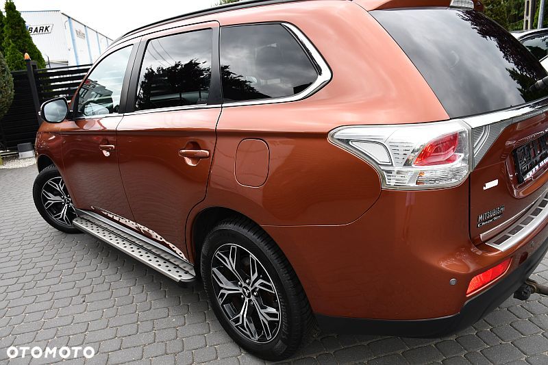 Mitsubishi Outlander 2.0 2WD CVT Diamant Edition+ - 31