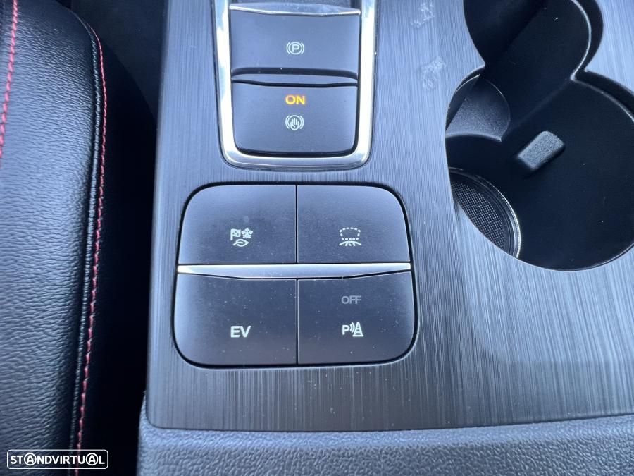 Ford Kuga 2.5 PHEV ST-Line X - 51