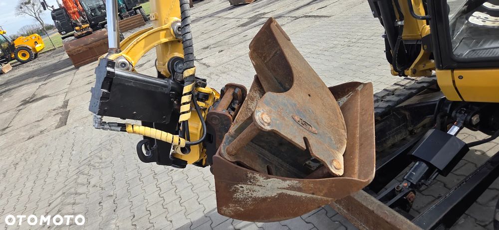 Caterpillar <<CAT 302.4D, Rotatilt Engcon!, 2 łyżki, waga 2360 kg! 2015rok, sprowadzona>> - 17