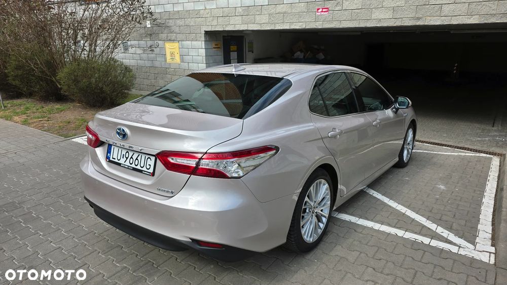 Toyota Camry 2.5 Hybrid Executive CVT - 9