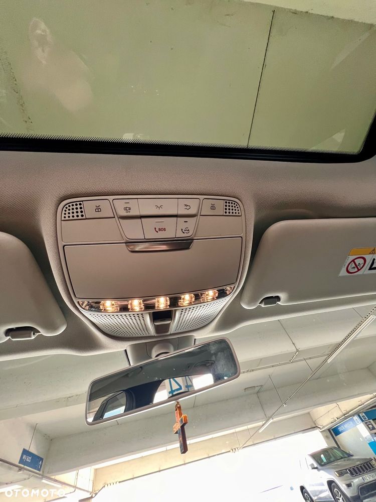 Mercedes-Benz Klasa E 220 d 4-Matic 9G-TRONIC - 17