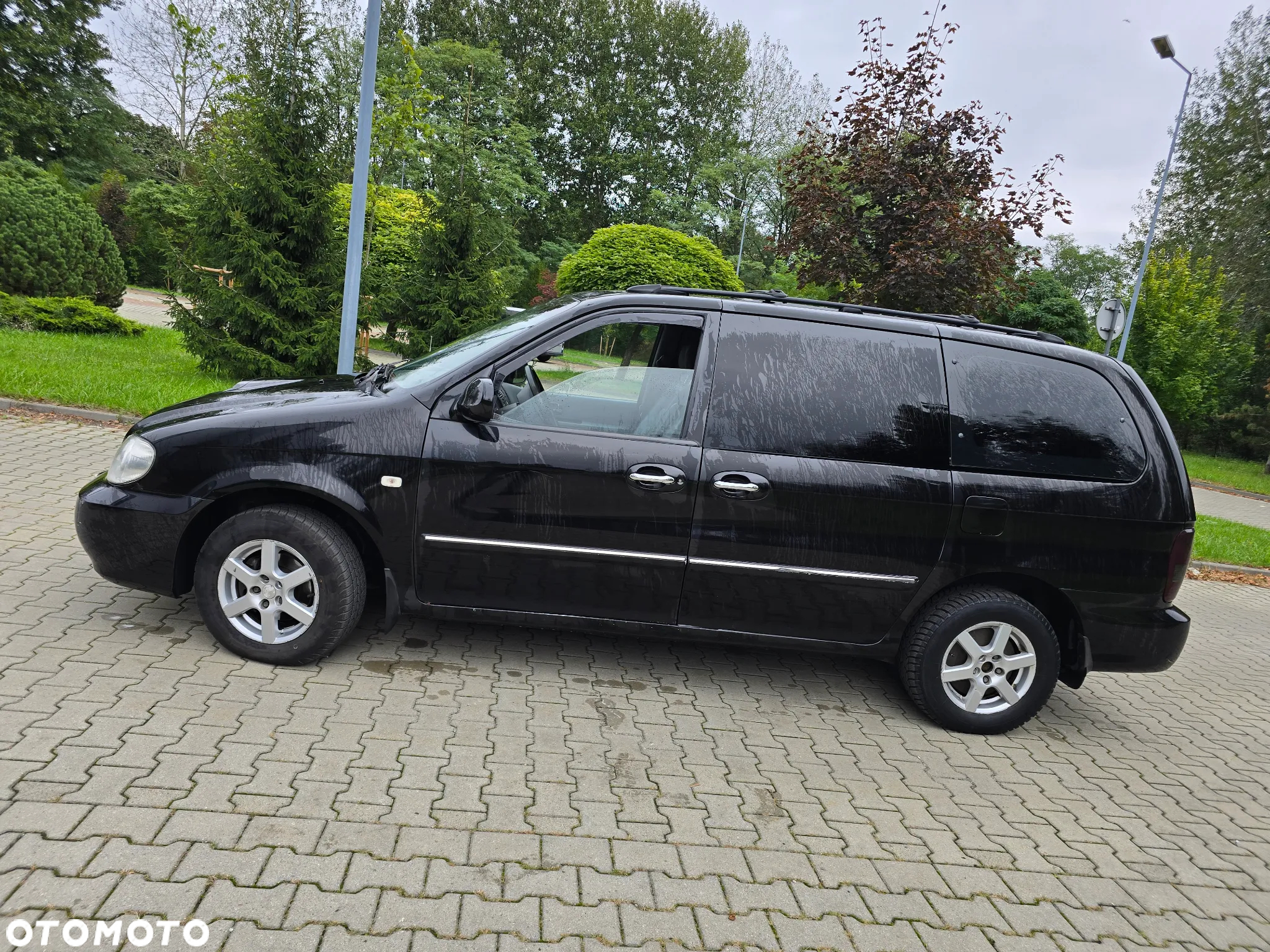 Kia Carnival CRDi LX - 4