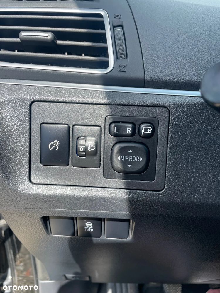 Toyota Verso 1.8 7-Sitzer Comfort - 14