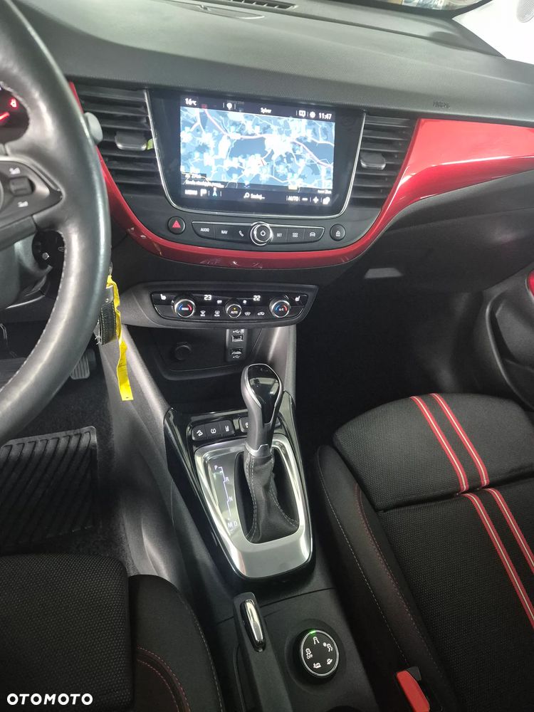 Opel Crossland 1.2 T GS Line - 16