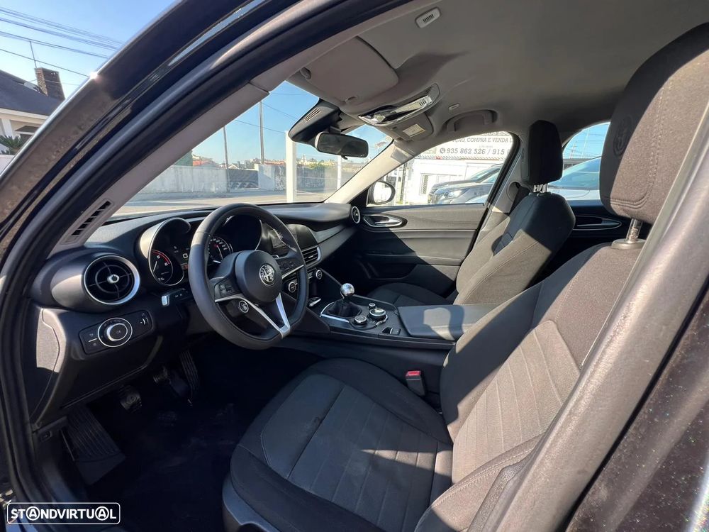 Alfa Romeo Giulia 2.2 D - 8
