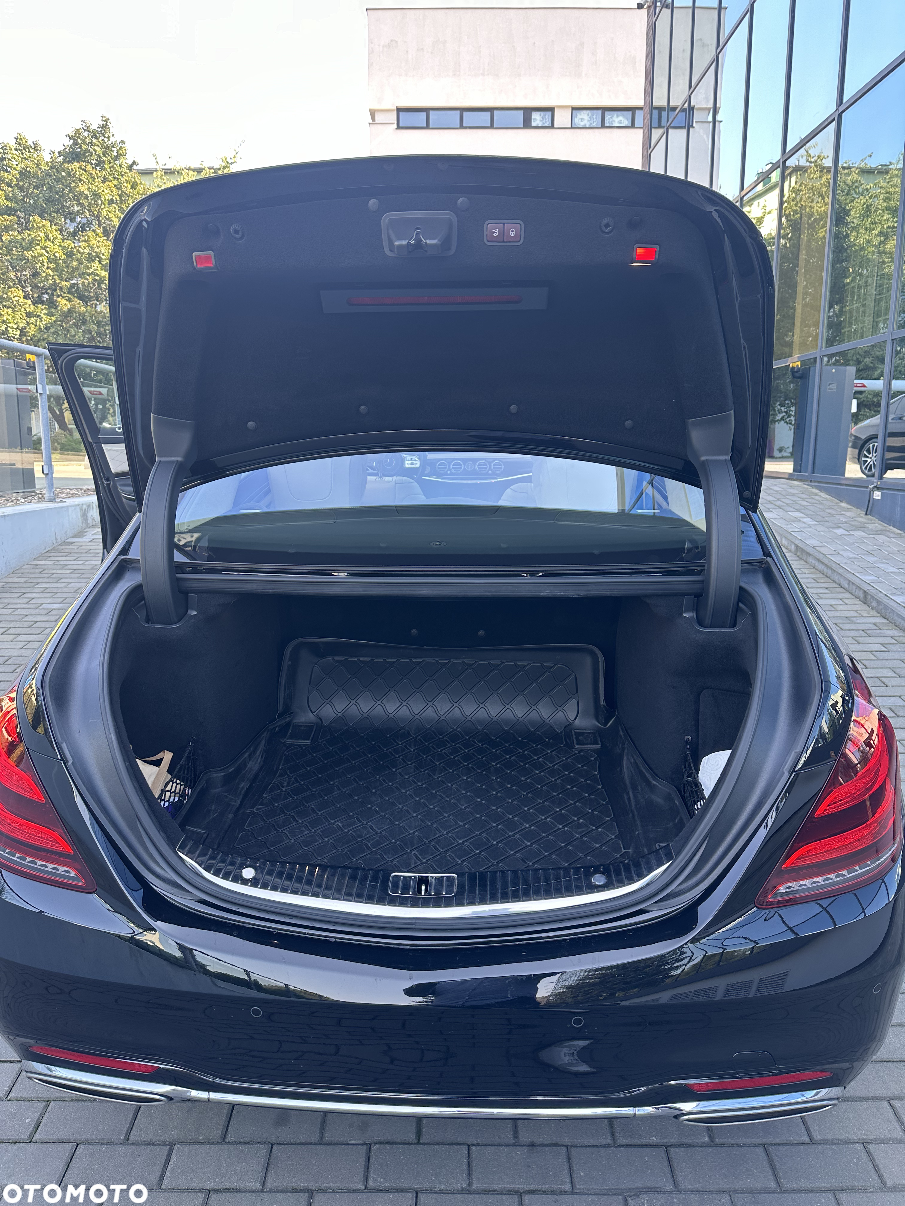 Mercedes-Benz Klasa S 560 4-Matic L 9G-TRONIC - 19
