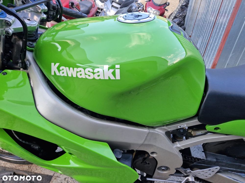 Kawasaki ZXR - 35