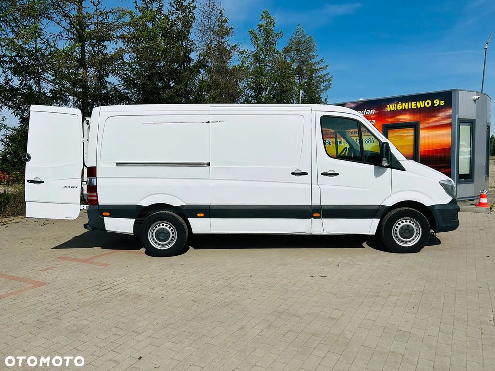Mercedes-Benz Sprinter - 12