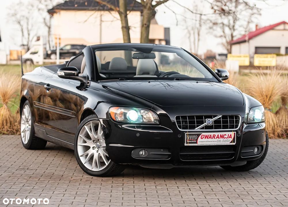 Volvo C70 2.4i Summum - 1