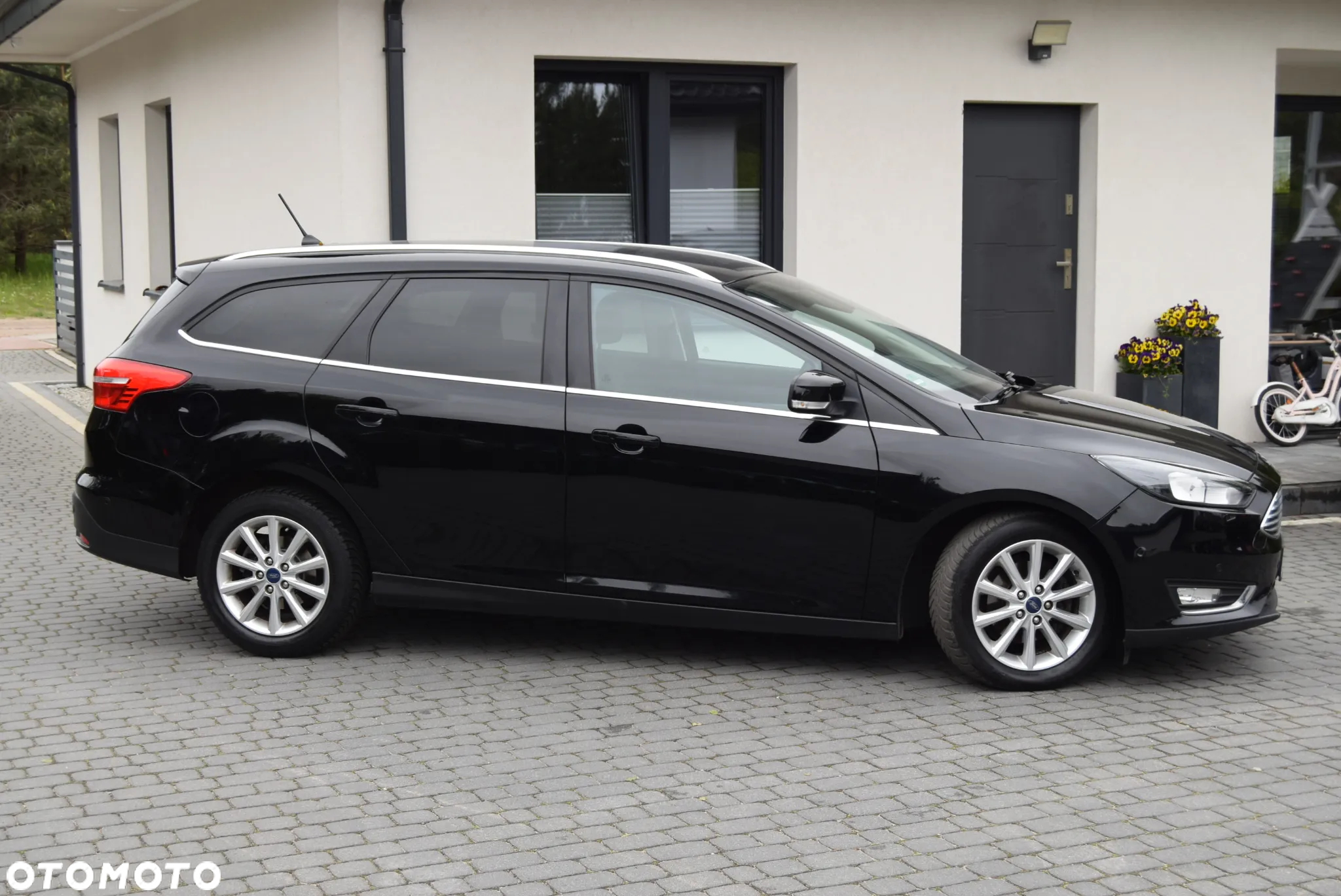 Ford Focus 1.0 EcoBoost Start-Stopp-System TITANIUM - 24