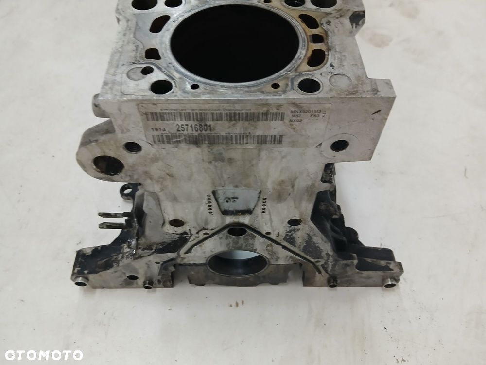 BLOK SILNIKA BMW E60 535 D LIFT 306D5  7792822 - 6