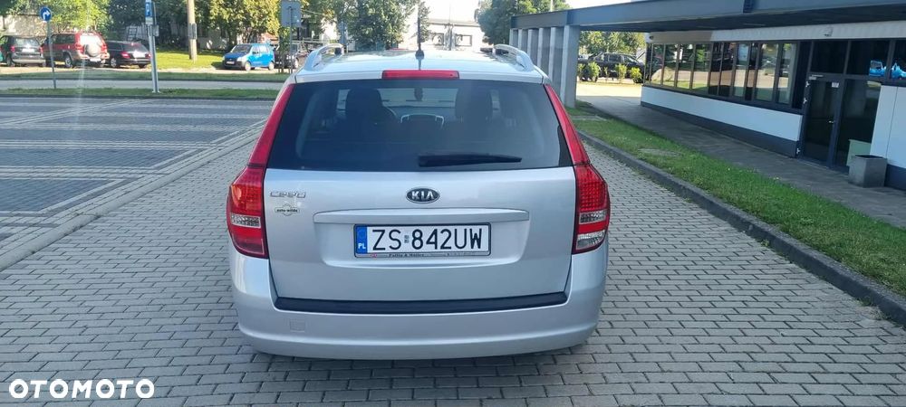 Kia Ceed 1.4 CVVT Attract - 10
