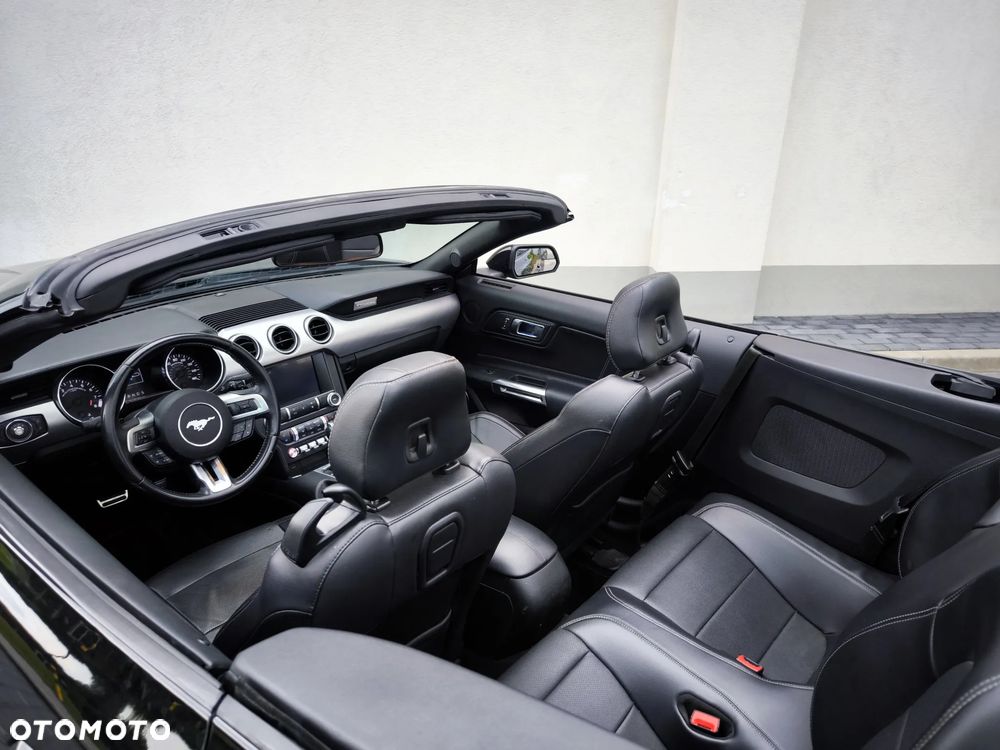 Ford Mustang - 13
