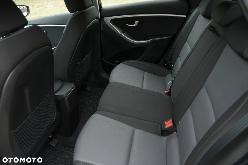 Hyundai i30 1.4 Premium - 21