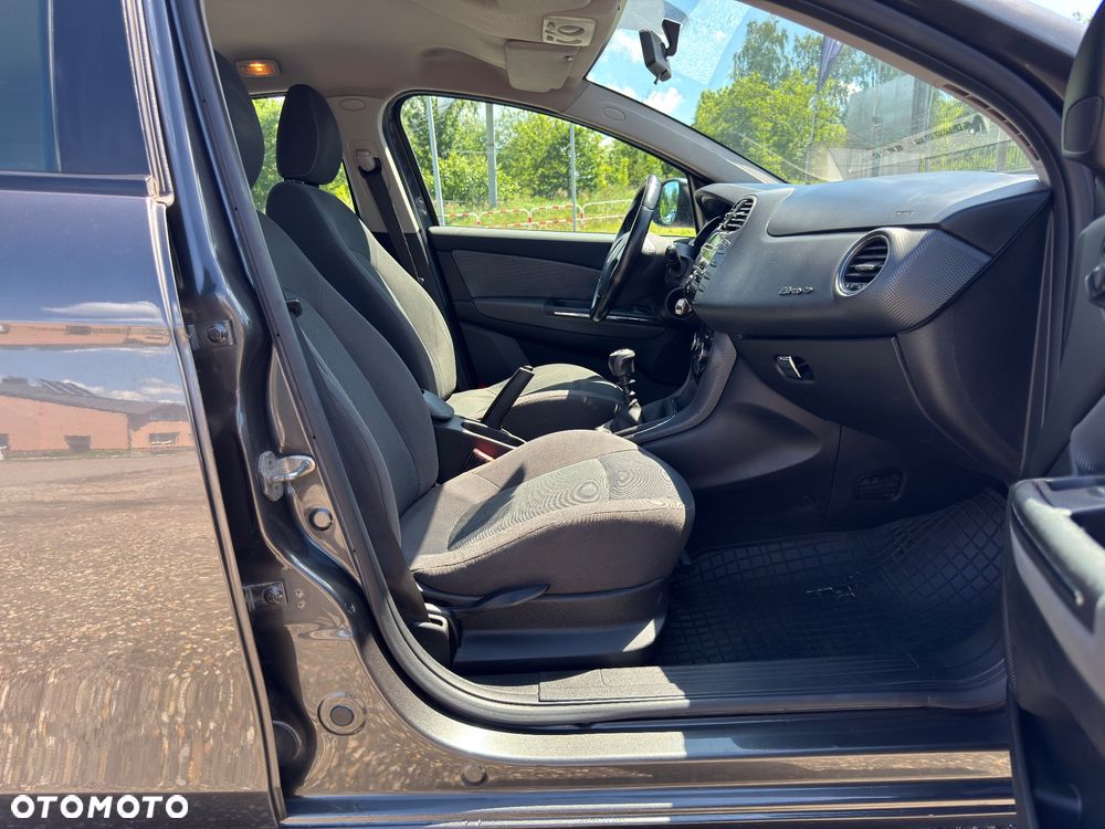 Fiat Bravo 1.4 16V Estiva Plus - 26