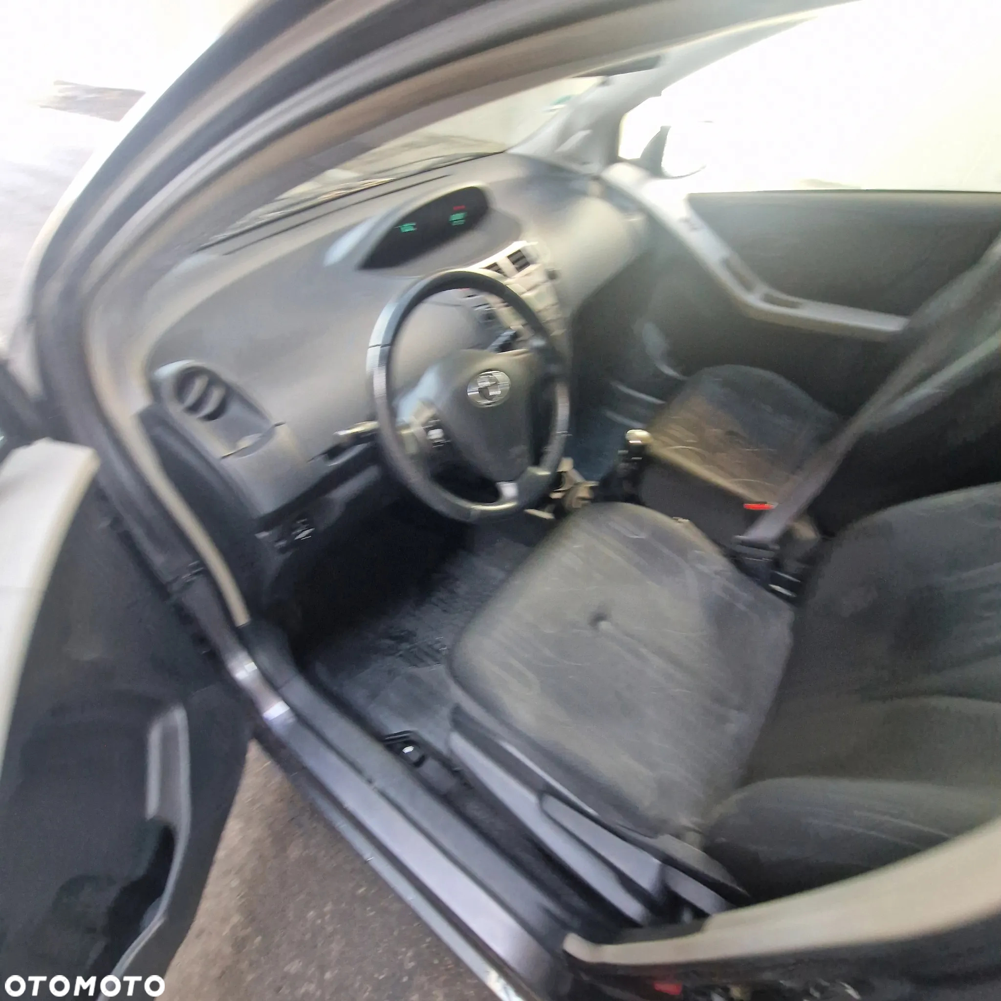 Toyota Yaris 1.33 VVT-i Sol - 10