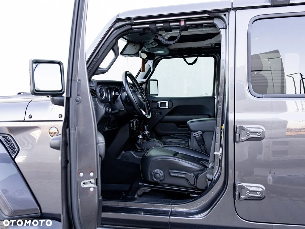 Jeep Wrangler Unlimited GME 2.0 Turbo Sahara - 34