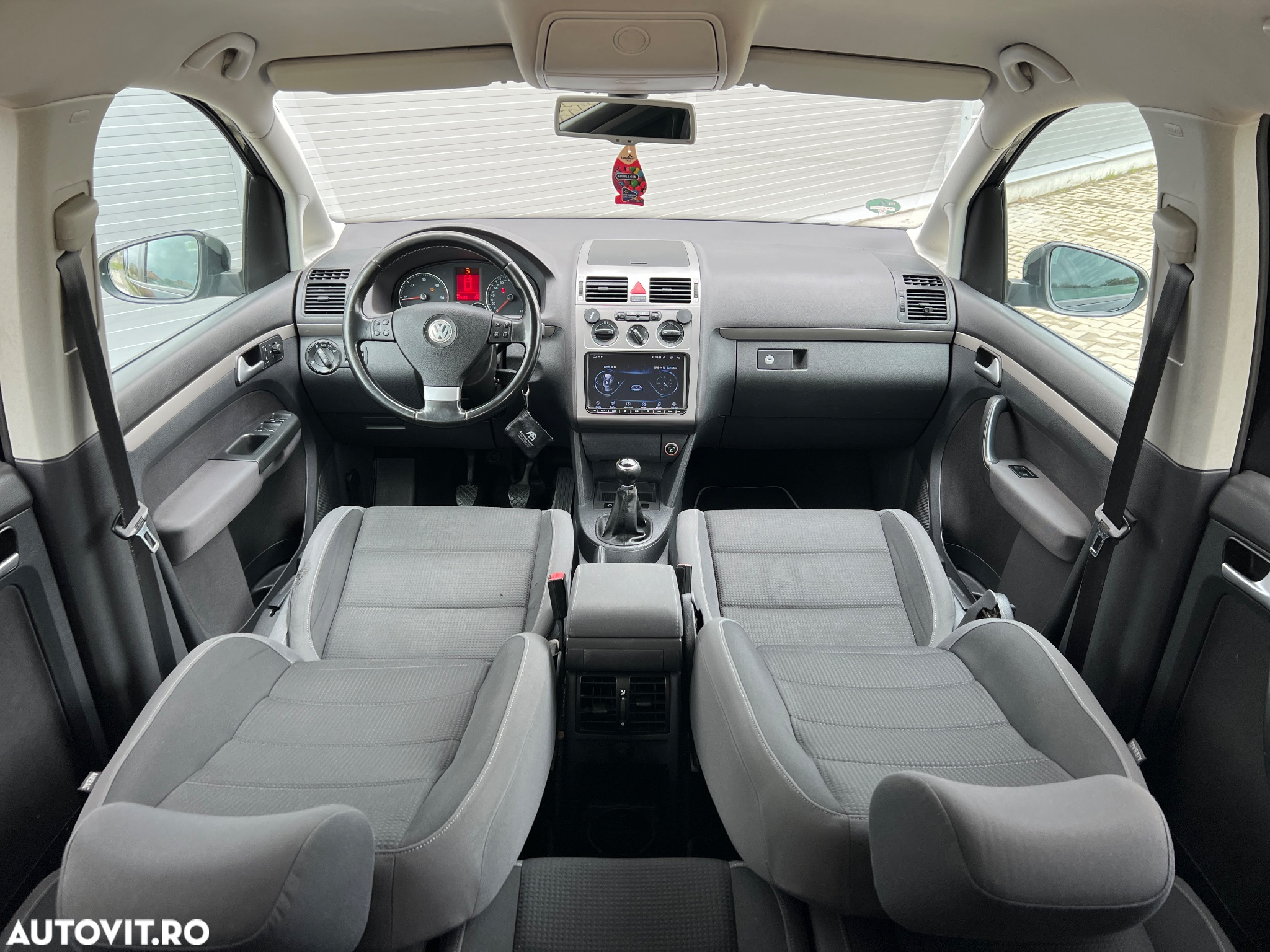 Volkswagen Touran 2.0 TDI Freestyle - 8