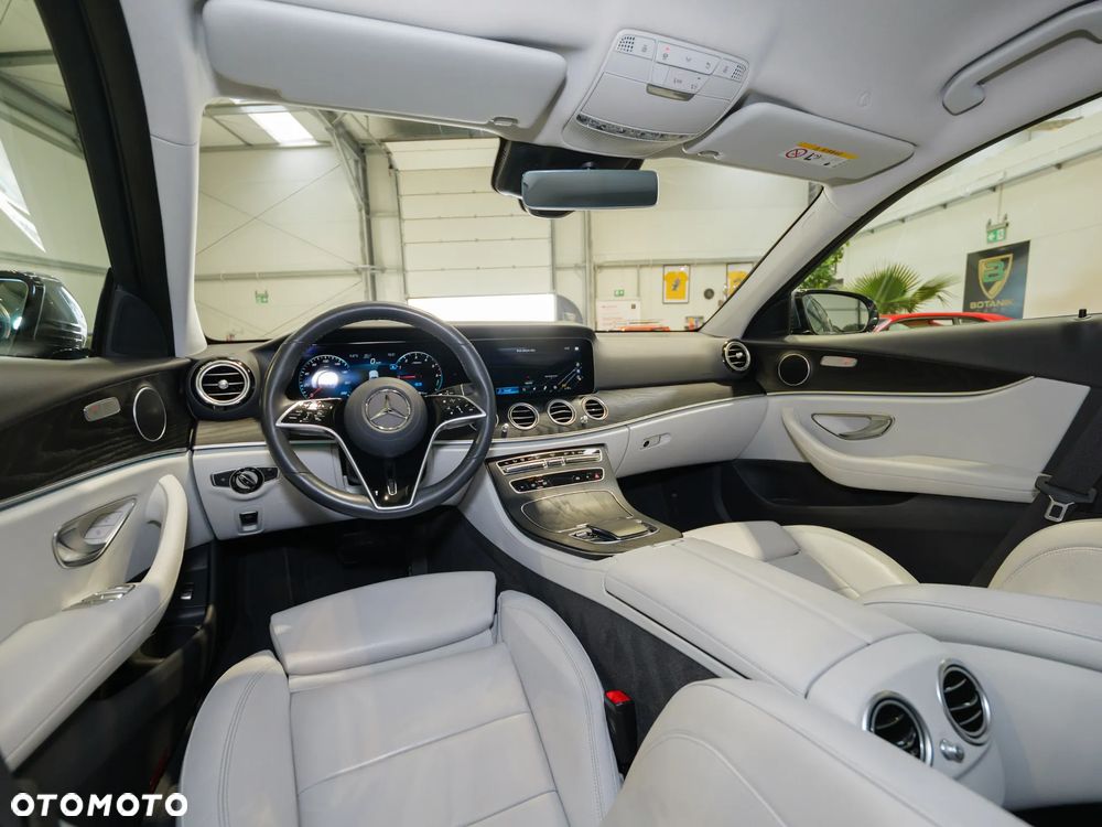 Mercedes-Benz Klasa E 300 de Avantgarde - 16