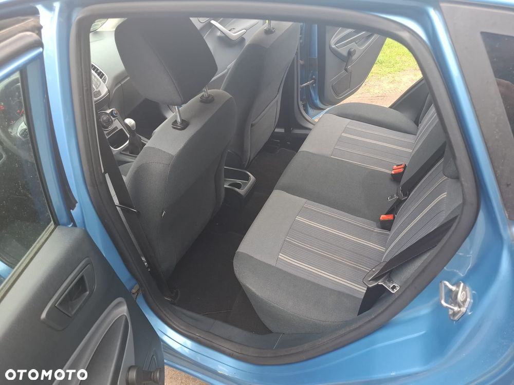 Ford Fiesta - 9