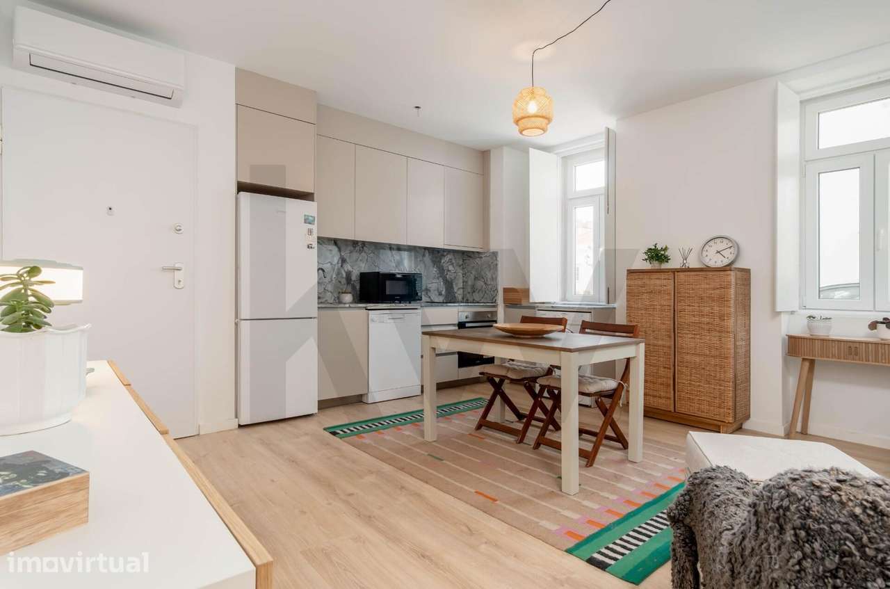 Apartamento T2 Totalmente Renovado, com Logradouro Privativo no Barrei - Grande imagem: 4/22