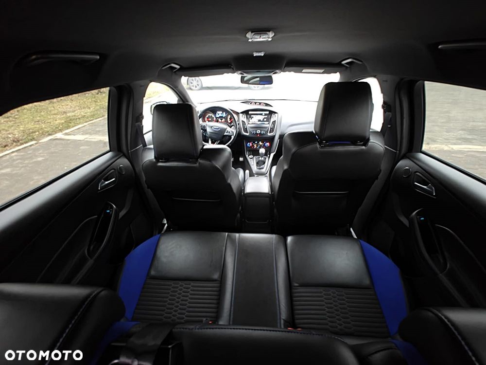 Ford Focus 2.0 TDCi ST - 24