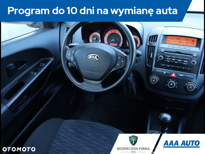 Kia Ceed - 8