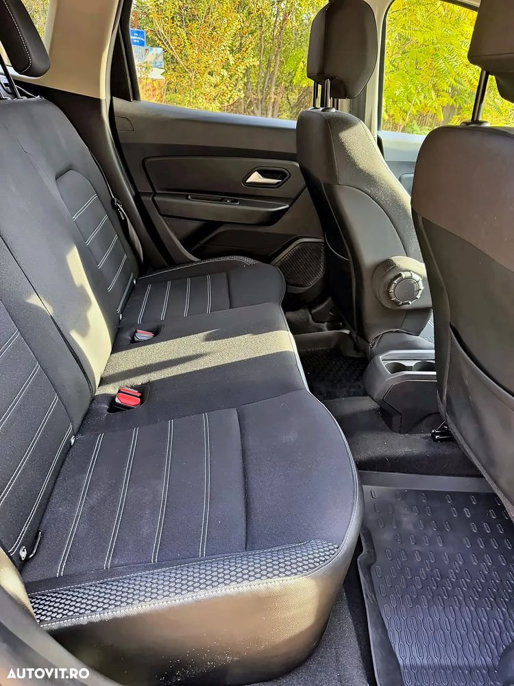 Dacia Duster 1.5 Blue dCi 4WD Prestige - 11