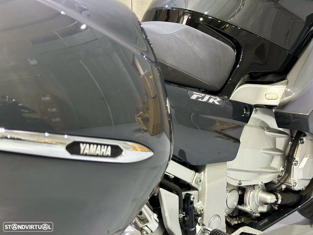 Yamaha FJR 1300 - 14