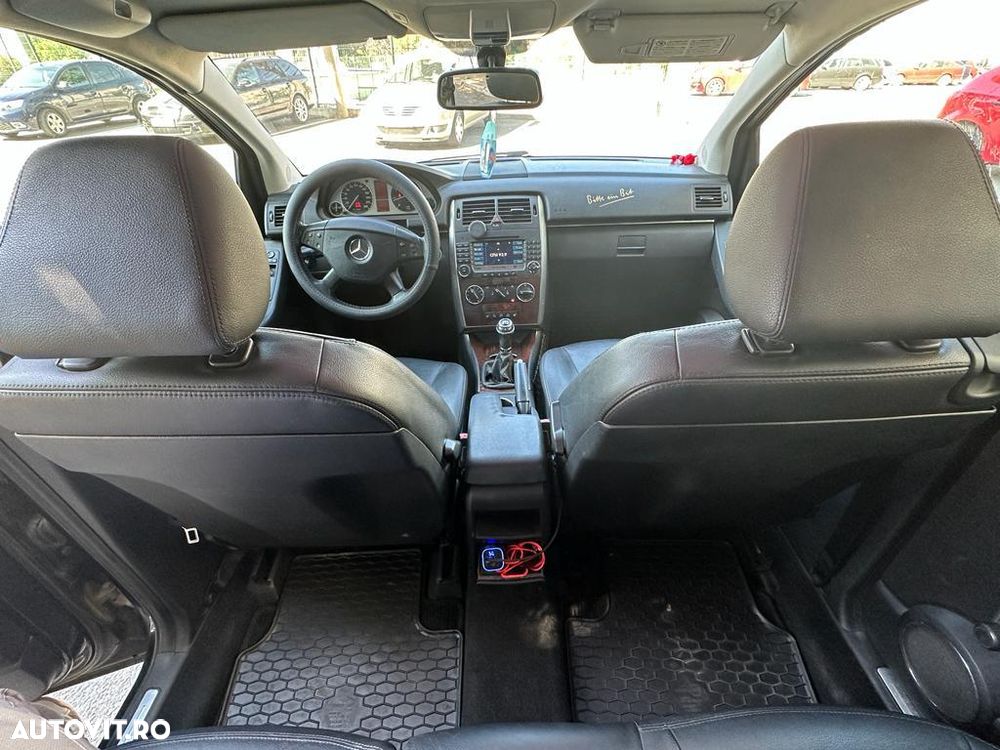Mercedes-Benz B 200 Standard - 6