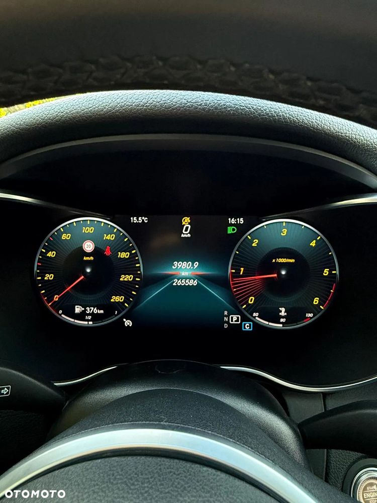 Mercedes-Benz Klasa C 300 d 4MATIC 9G-TRONIC - 25