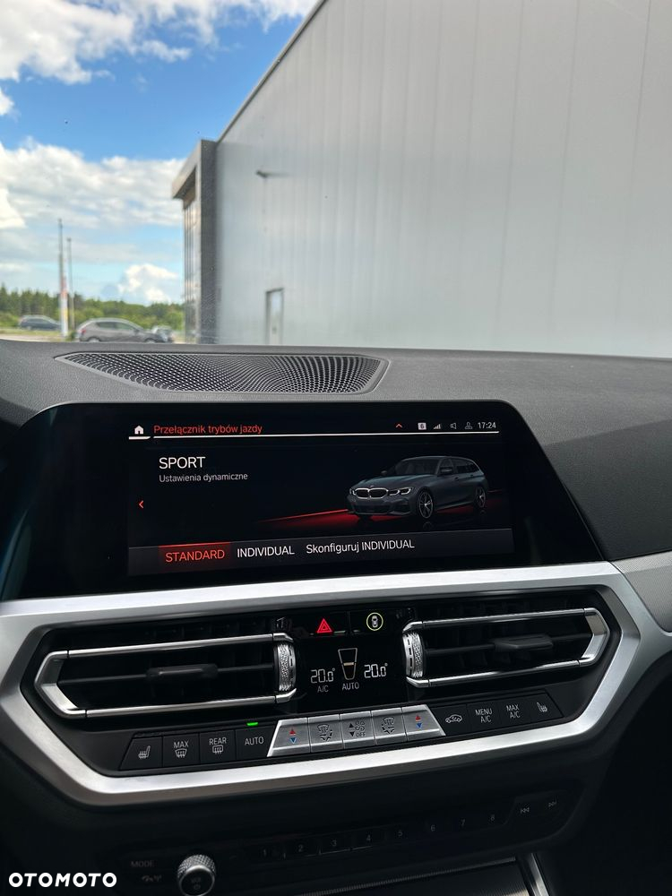 BMW Seria 3 320d Touring M Sport - 27