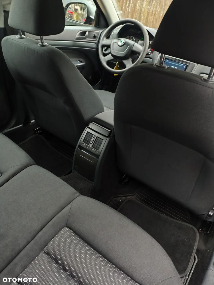 Skoda Octavia 1.6 Tour Classic - 11