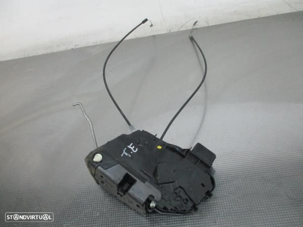 Fecho Porta Tras Esq Mazda 3 (Bk) - 2