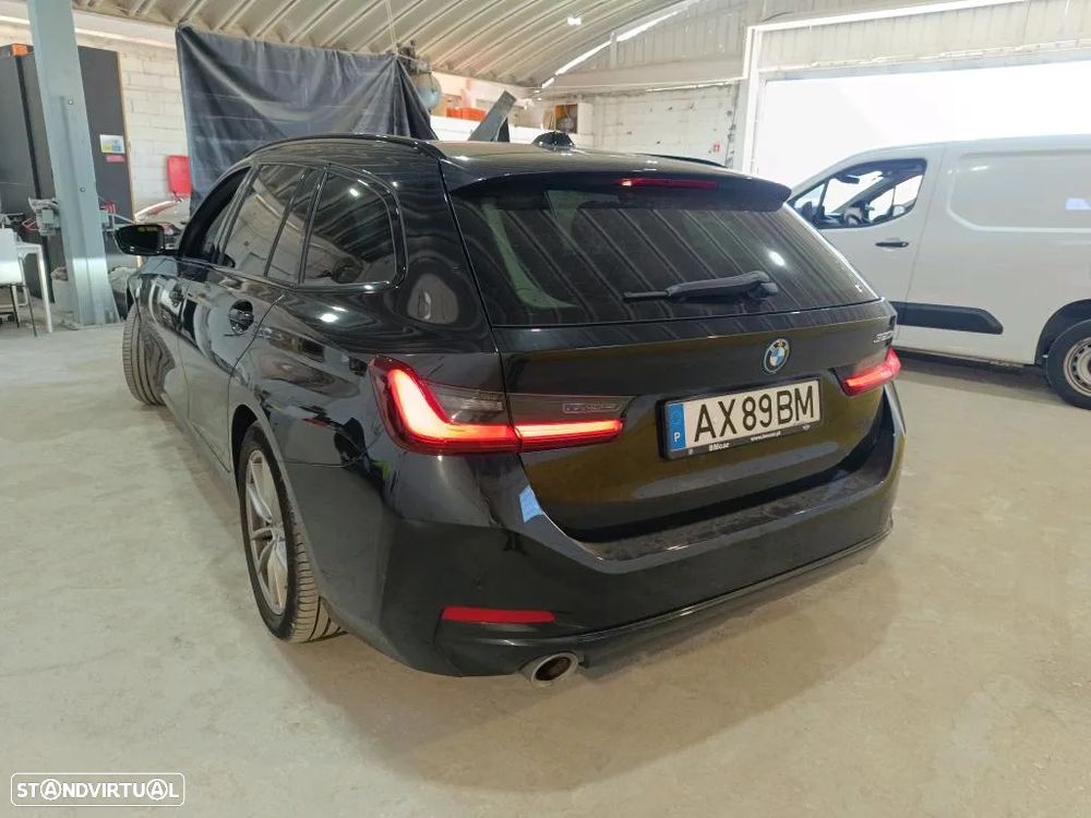 BMW 320 e Touring Auto - 2