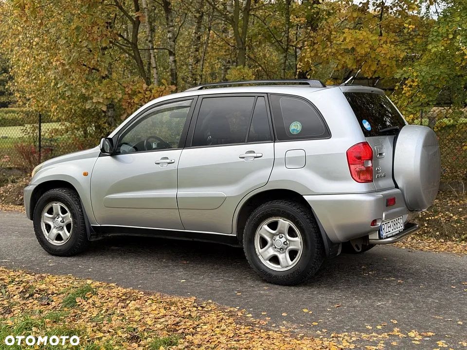 Toyota RAV4 1.8 VVT-i Luna 2WD - 16