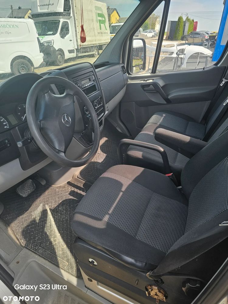 Mercedes-Benz Sprinter 319 - 10