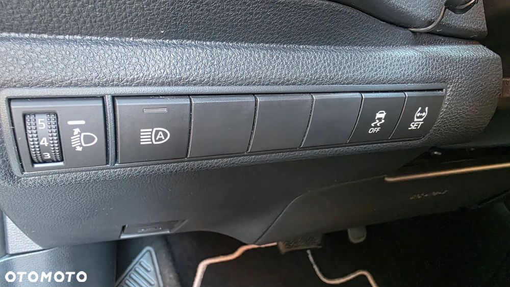 Toyota Corolla 1.8 Hybrid Comfort - 19