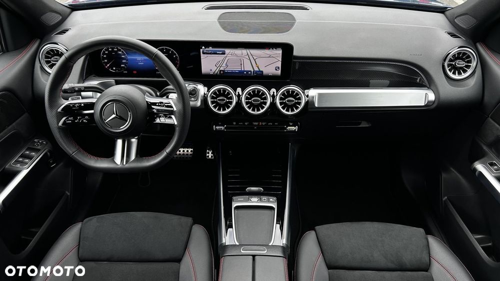 Mercedes-Benz GLB 200 AMG Line 7G-DCT - 18