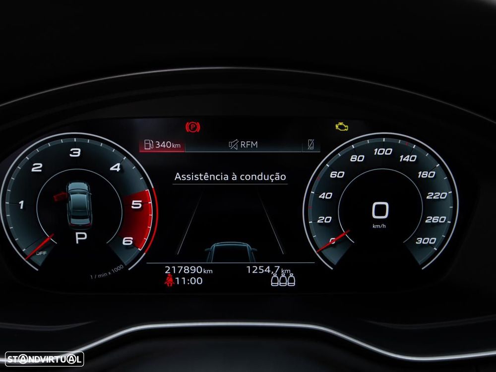 Audi A4 35 TDI S line S tronic - 24