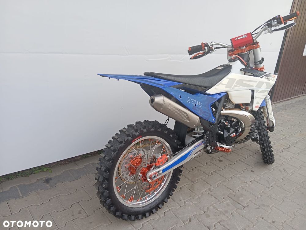 ASIX XR - 5