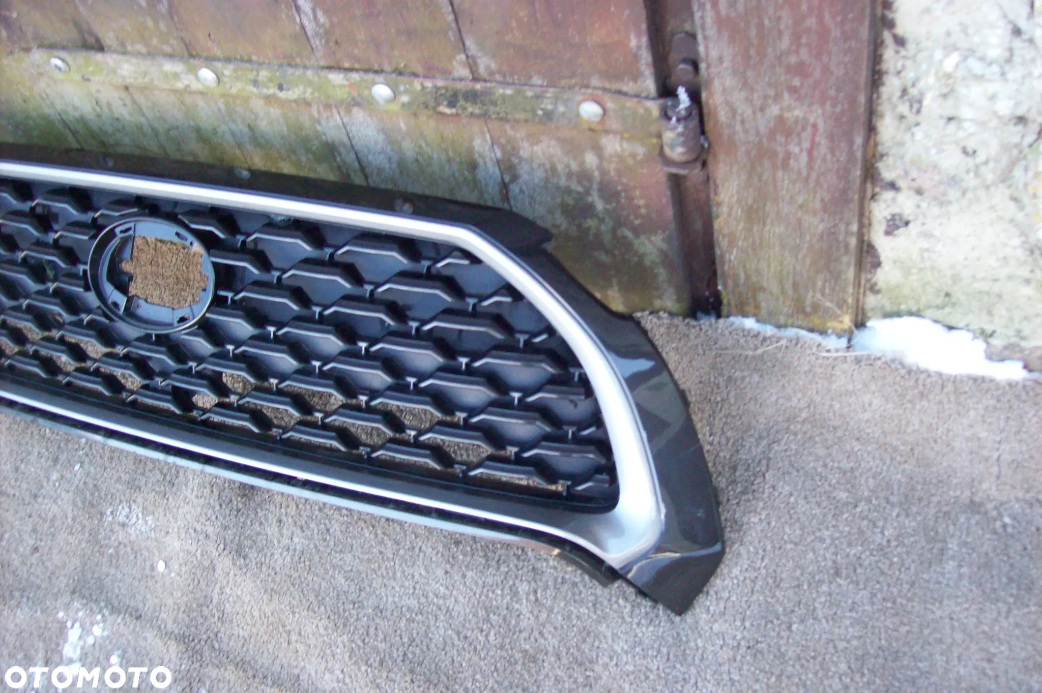 GRILL TOYOTA COROLLA CROSS - 3