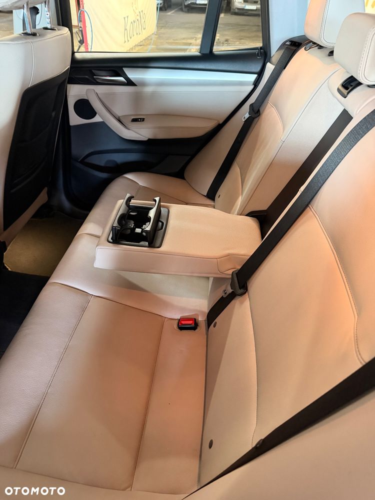 BMW X3 xDrive20d - 12