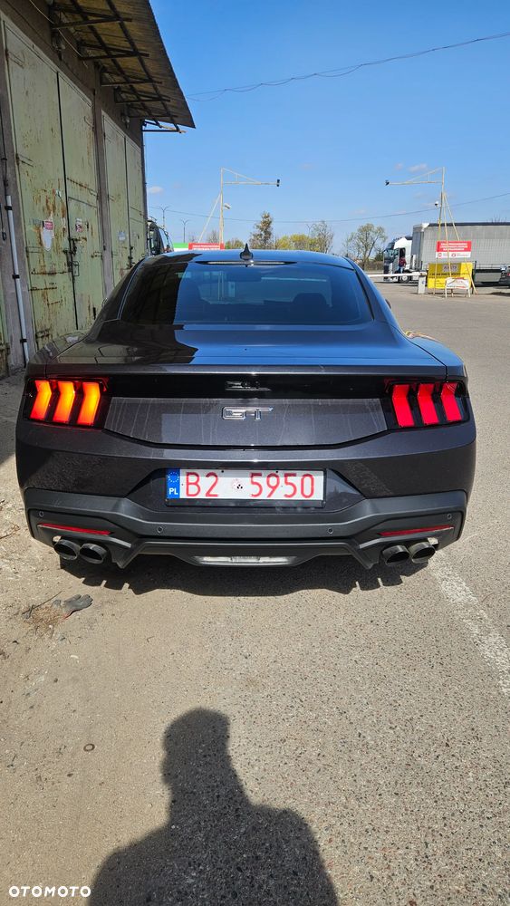 Ford Mustang - 12