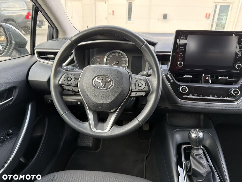 Toyota Corolla - 12