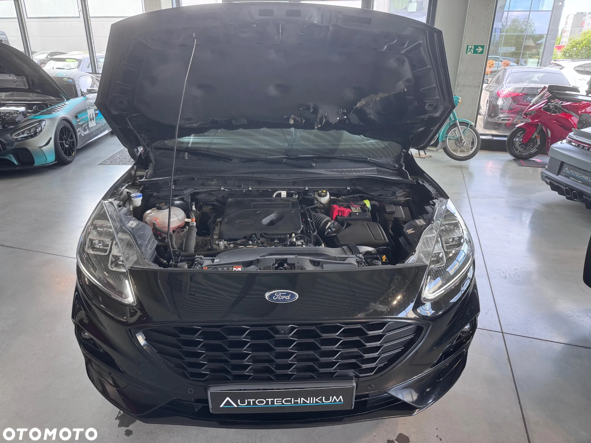 Ford Kuga 1.5 EcoBoost FWD ST-Line - 33