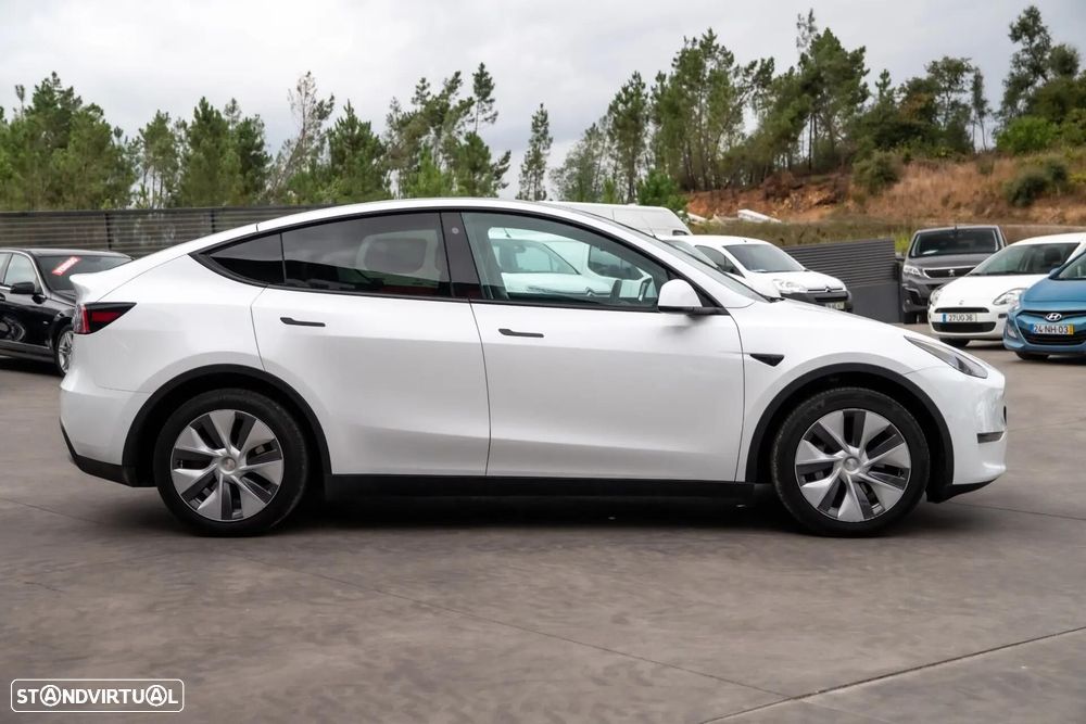 Tesla Model Y Long Range Dual Motor AWD - 25
