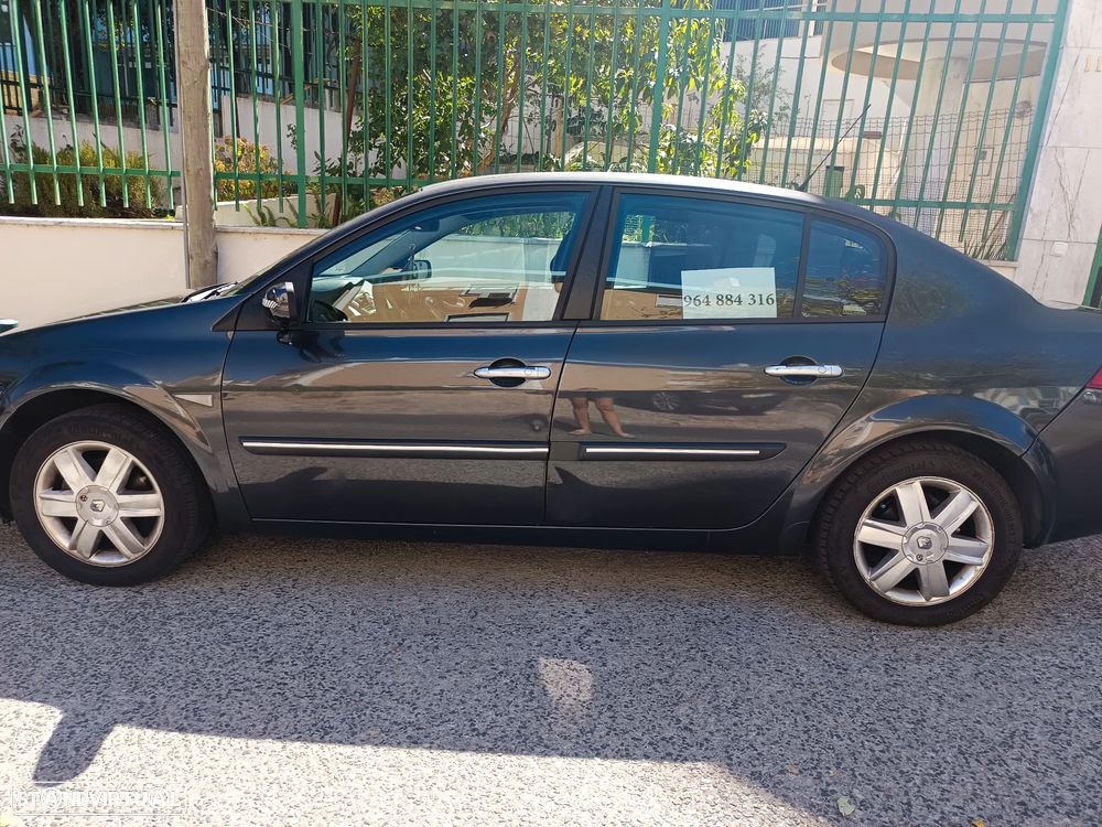 Renault Mégane - 5