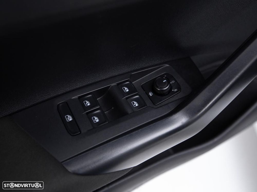 VW Polo 1.0 - 13