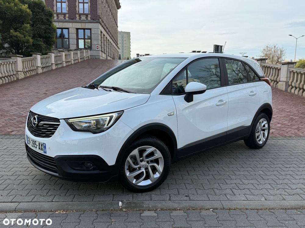 Opel Crossland X 1.2 T Design Line S&S - 9